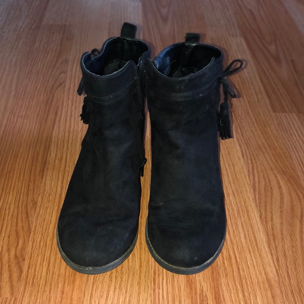Black justice dress up boots